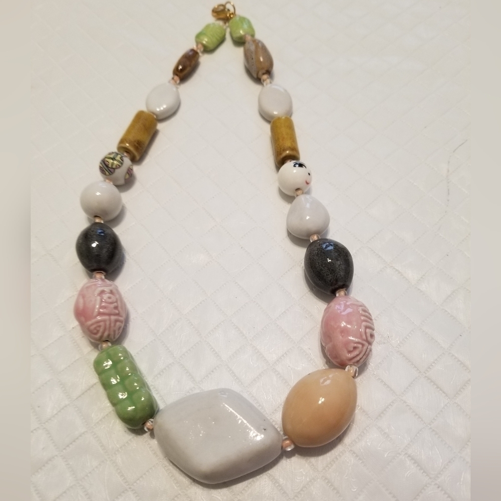 Chunky Asian ceramic and stone Necklace.18 inches pastel and white